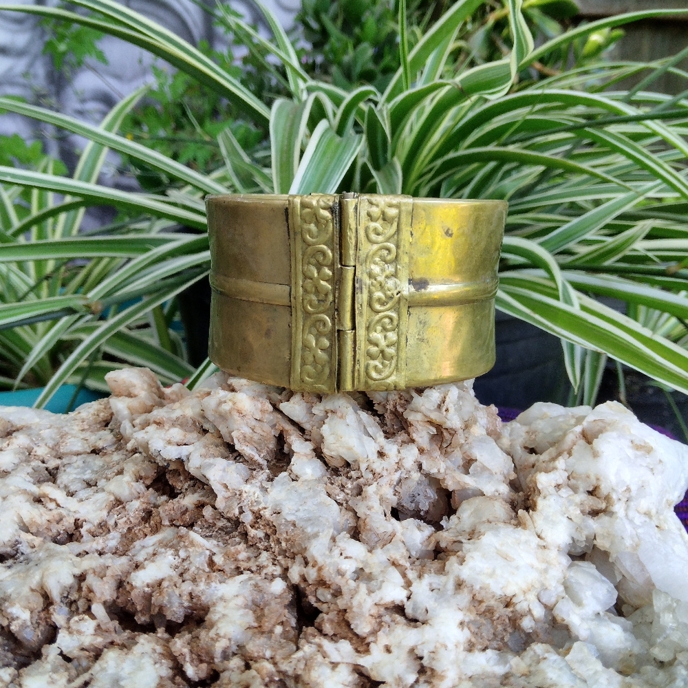 Beautiful Vintage Brass Cuff Bracelet